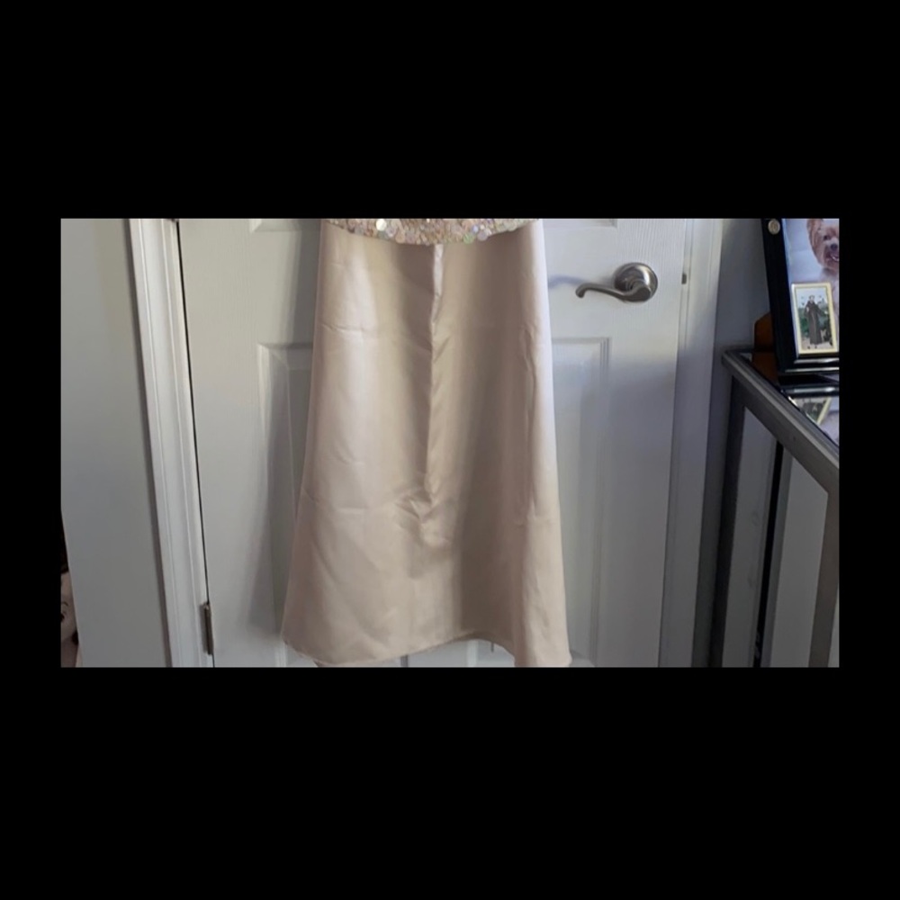 JS Boutique ivory lined long satin skirt